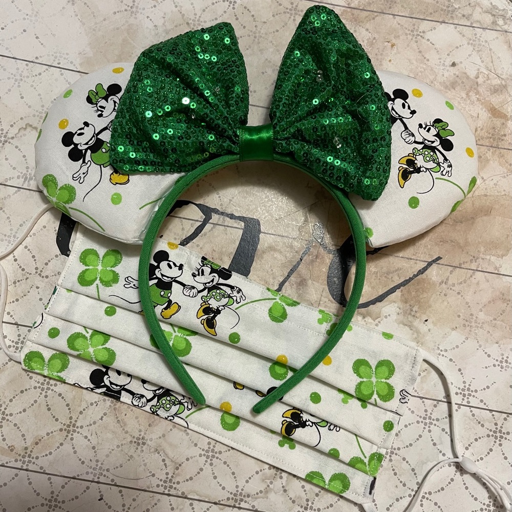 St Patrick’s Day Mickey Ears with Mask